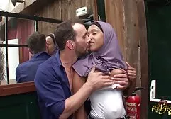 Micul fapt zetoun coadă completă bonne pour le tur arab harley quinn nud