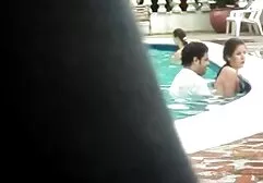 Sex în piscină publică poze pizdă