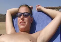Doi tipi urâți degetul o fată pe plajă porno v shelce