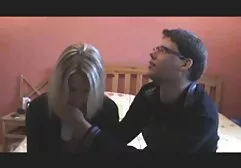 Prietenul este în turneu cu secretarul său și eu în acest moment cu prietenii mei-o femeie porno mive