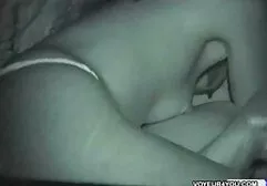 O cameră de urmărire a mașinii chtera porno
