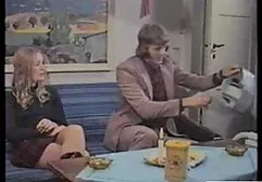 C - C vintage ușă în ușă sex fete sexi romance