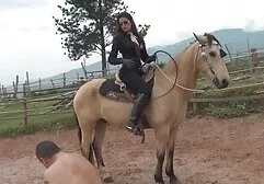 Imobiliare în Marea Britanie, începe de fotografiere. sexy girl big ass