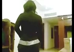 Fata arabă foarte sexy pe plaja sex cu mame gratis