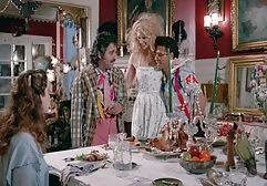 Destul de piersici 2 (1987) scena 4 piticefutute