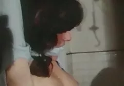 Păpușă mică - trei pietre ♪  tushy italan old man xxx