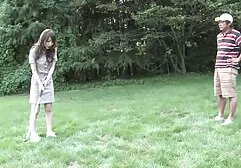 Aștept cu nerăbdare să văd fata pe terenul de golf film porno cu bisexuali