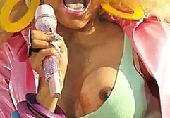 Nicki goală! petkult maxi adult